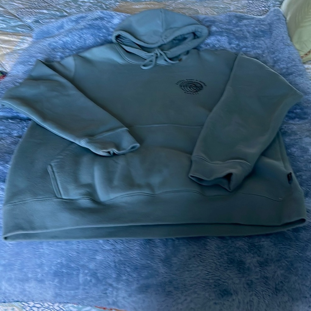 Rip curl Men’s Hoodie.          L